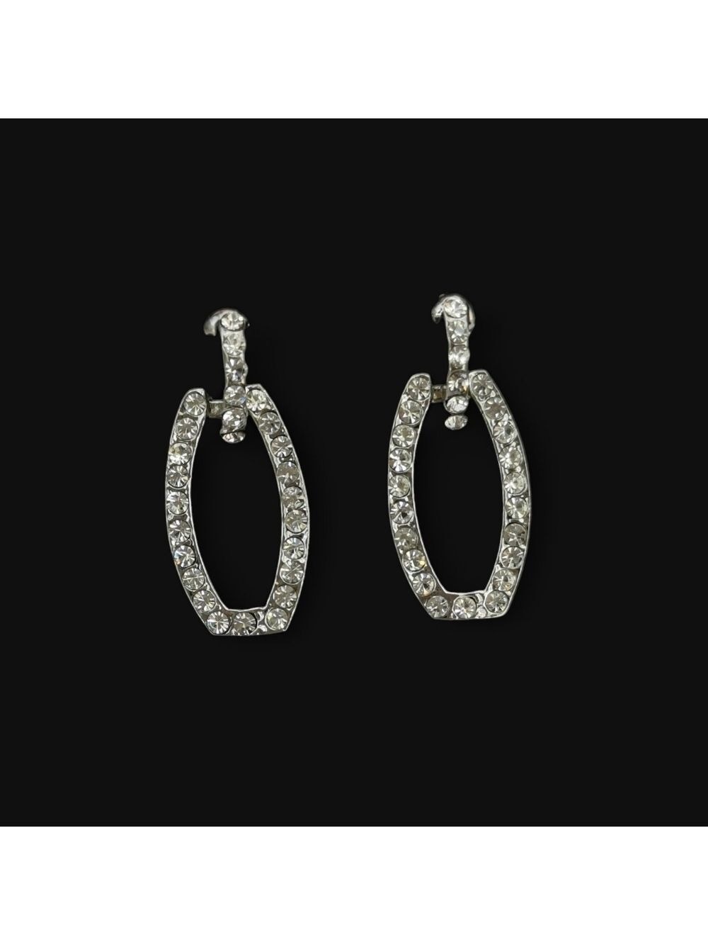 Delicate Clear crystal Earrings in Silver Tone 🆕